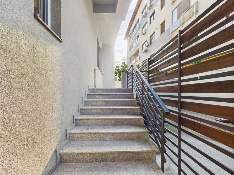 Pajura- Damaroia,  Ap de lux 3 camere, bloc boutique, terasa generoasa 63mp