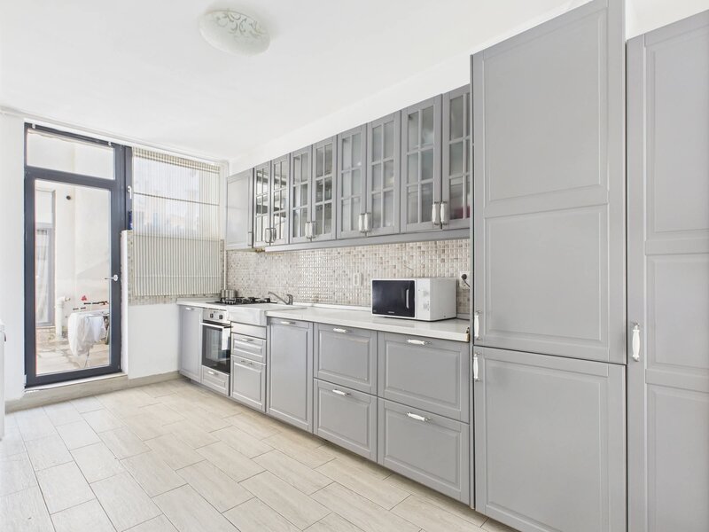 Pajura- Damaroia,  Ap de lux 3 camere, bloc boutique, terasa generoasa 63mp